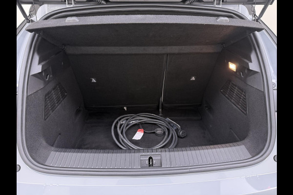 Renault Mégane E-Tech EV60 Optimum Charge Iconic DIRECT LEVERBAAR | ONDERHOUD GEHAD | HARMAN/KARDON AUDIO | ADD. CRUISE | DODEHOEK | LEER | STOEL + STUURVERWARMING | 20 INCH |
