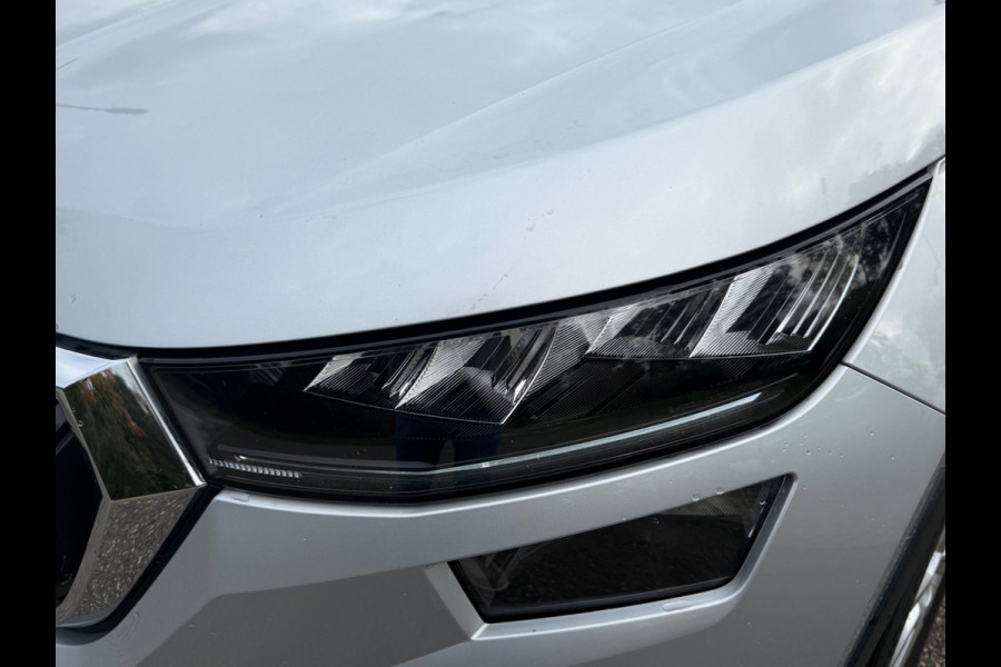 Škoda Kodiaq 1.5 TSI AUTOMAAT Business Edition 7 persoons, achteruitrijcamera, electr bedienbare trekhaak, stoelverwarming