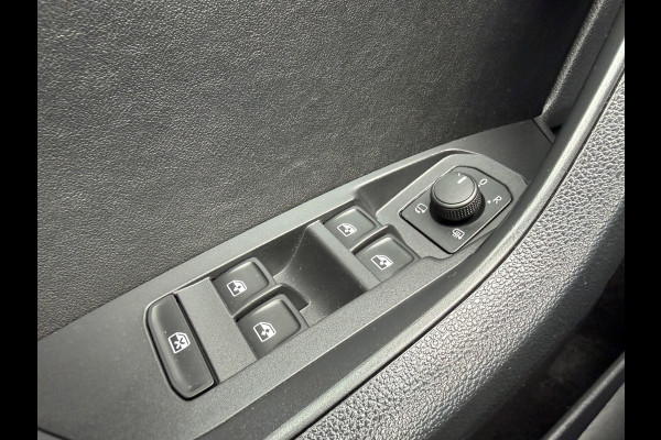 Škoda Kodiaq 1.5 TSI AUTOMAAT Business Edition 7 persoons, achteruitrijcamera, electr bedienbare trekhaak, stoelverwarming
