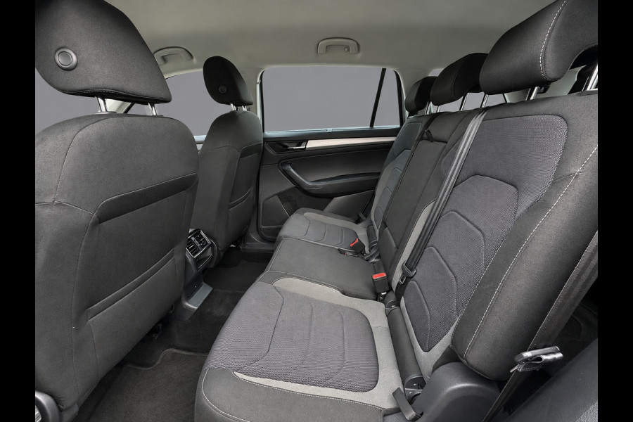 Škoda Kodiaq 1.5 TSI AUTOMAAT Business Edition 7 persoons, achteruitrijcamera, electr bedienbare trekhaak, stoelverwarming