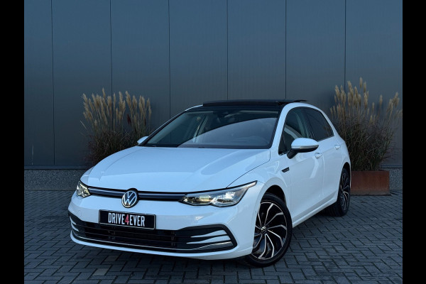 Volkswagen Golf 1.5 eTSI | Pano | HUD | IQ | Memory | Dodehoek