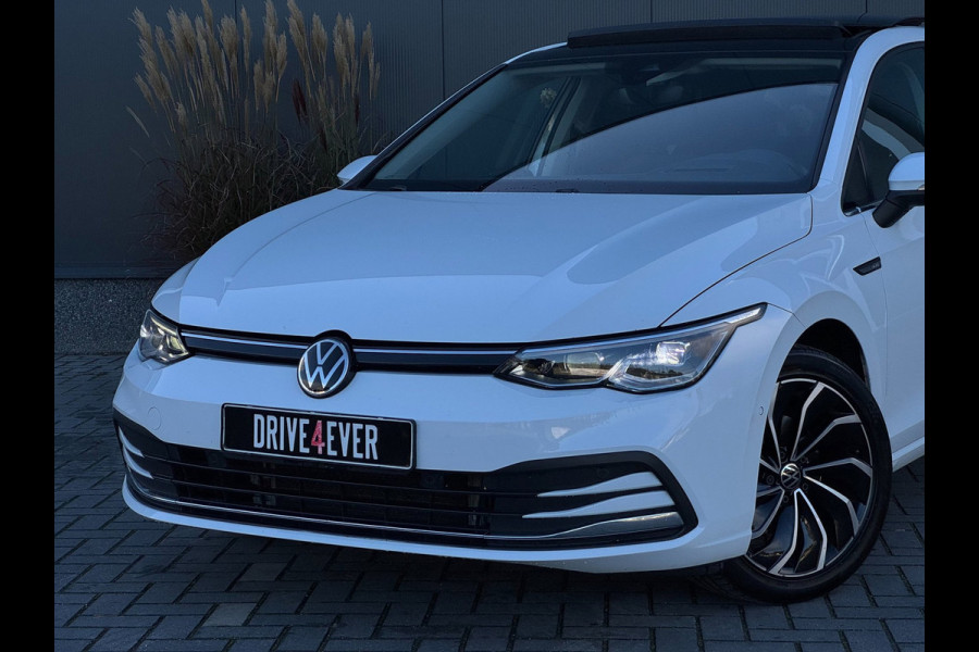 Volkswagen Golf 1.5 eTSI | Pano | HUD | IQ | Memory | Dodehoek