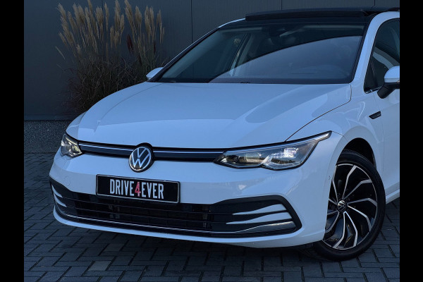Volkswagen Golf 1.5 eTSI | Pano | HUD | IQ | Memory | Dodehoek