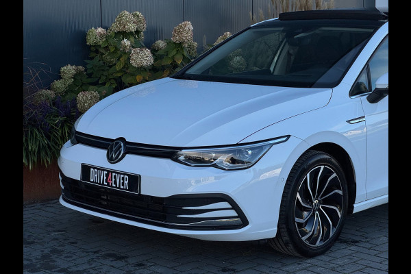Volkswagen Golf 1.5 eTSI | Pano | HUD | IQ | Memory | Dodehoek