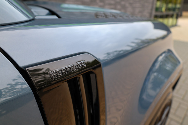 Land Rover Defender 110 2.0 P400e 110 X-Dynamic S | BTW | HERITAGE | ACC | 360 | STOEL& STUURVERWARMING |