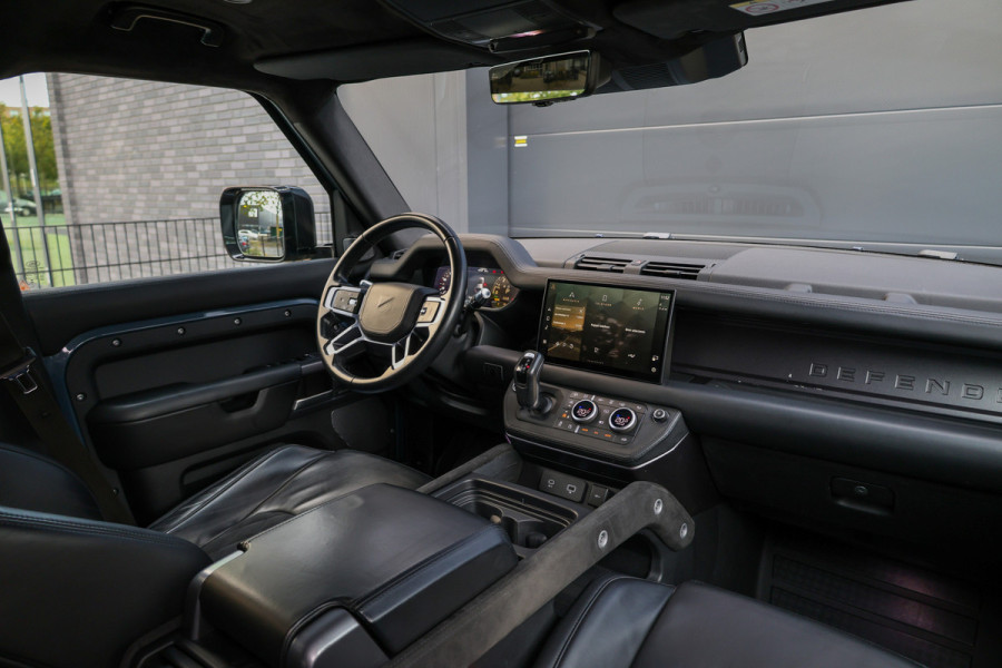 Land Rover Defender 110 2.0 P400e 110 X-Dynamic S | BTW | HERITAGE | ACC | 360 | STOEL& STUURVERWARMING |