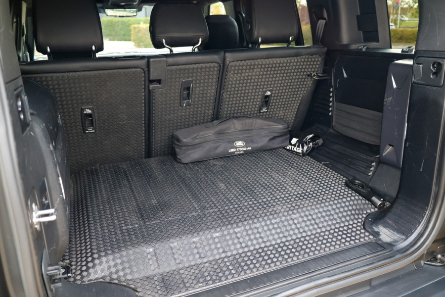 Land Rover Defender 110 2.0 P400e 110 X-Dynamic S | BTW | HERITAGE | ACC | 360 | STOEL& STUURVERWARMING |