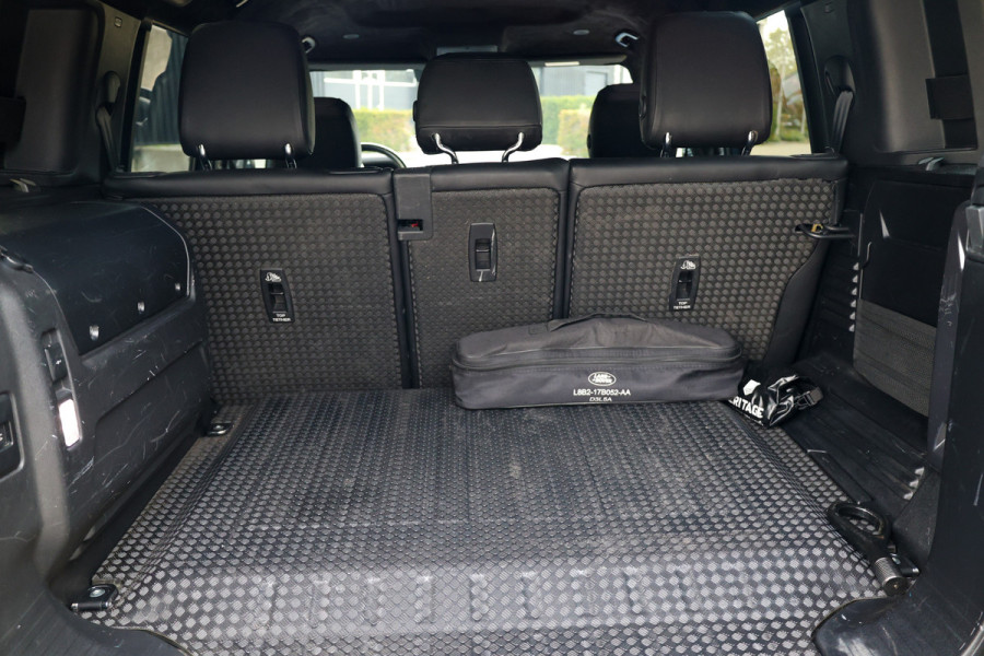 Land Rover Defender 110 2.0 P400e 110 X-Dynamic S | BTW | HERITAGE | ACC | 360 | STOEL& STUURVERWARMING |