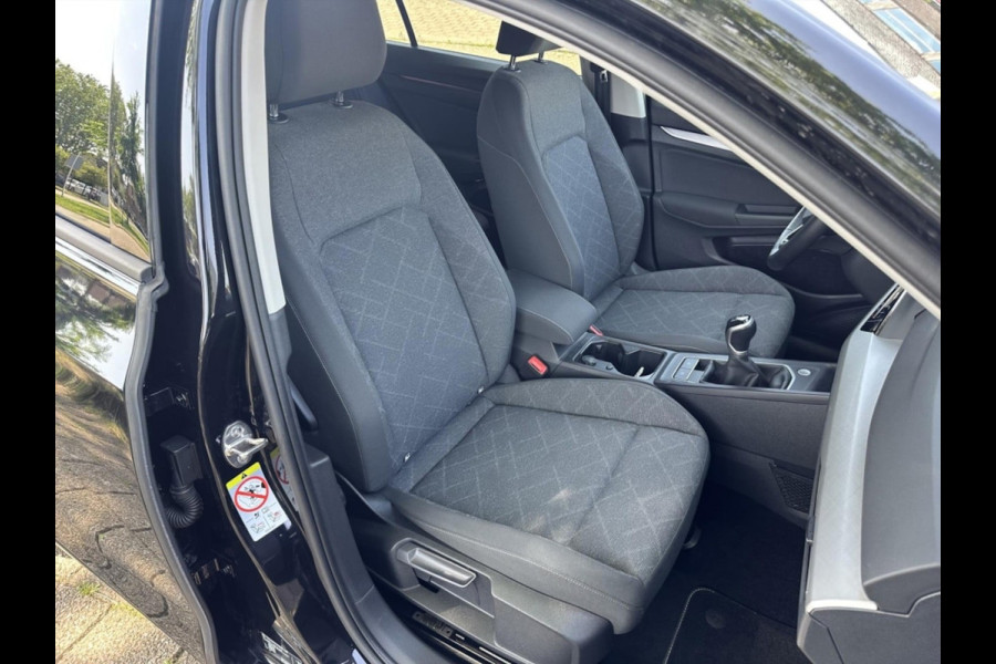 Volkswagen Golf Variant 1.0 TSI Life
