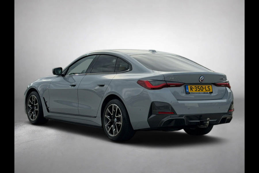 BMW i4 EDrive40 84 kWh M-sport 94% SOH (NL-auto,1e eig, Dealer OndH, Carplay, SfeerV, Trekhaak,Camera, Lane A, Active Cruise, Etc)