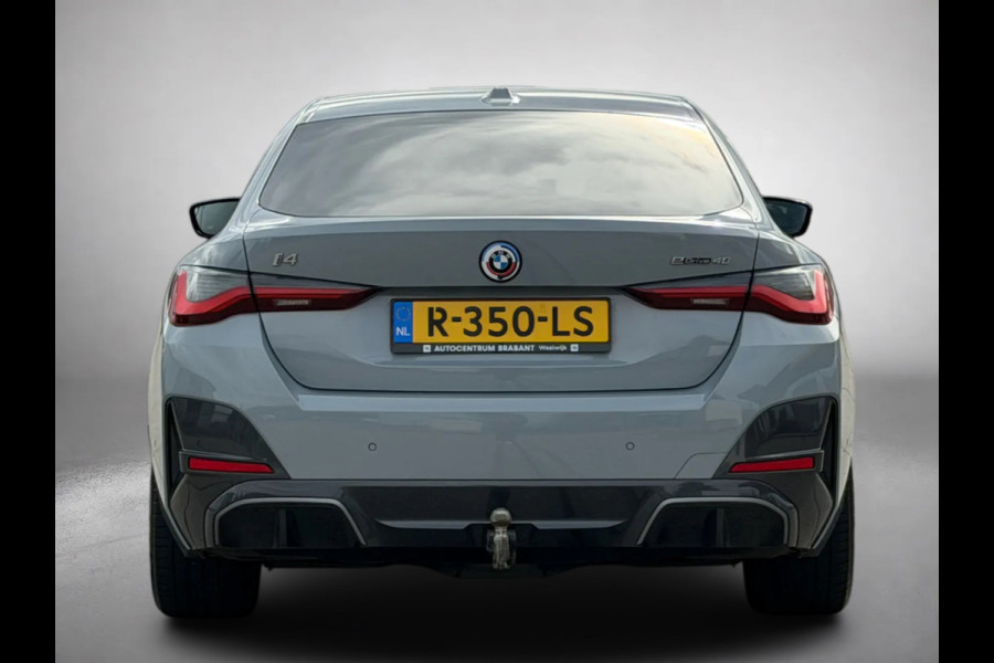 BMW i4 EDrive40 84 kWh M-sport 94% SOH (NL-auto,1e eig, Dealer OndH, Carplay, SfeerV, Trekhaak,Camera, Lane A, Active Cruise, Etc)
