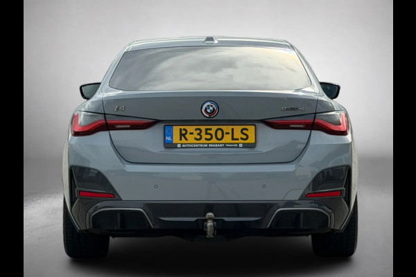 BMW i4 EDrive40 84 kWh M-sport 94% SOH (NL-auto,1e eig, Dealer OndH, Carplay, SfeerV, Trekhaak,Camera, Lane A, Active Cruise, Etc)