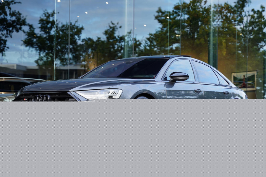 Audi S8 4.0 TFSI Quattro B&O / Active Chassis / NL-Auto