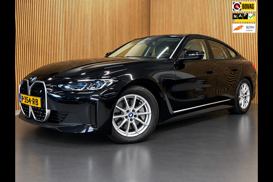 BMW i4 EDrive40 High Executive 84 kWh|95% SOH|VOLLEDER|HEAD-UP|ACC|CARPLAY|CAMERA 360|STOELVERWARMING|ELEK.A-KLEP|NAVI|NAP|NL-AUTO