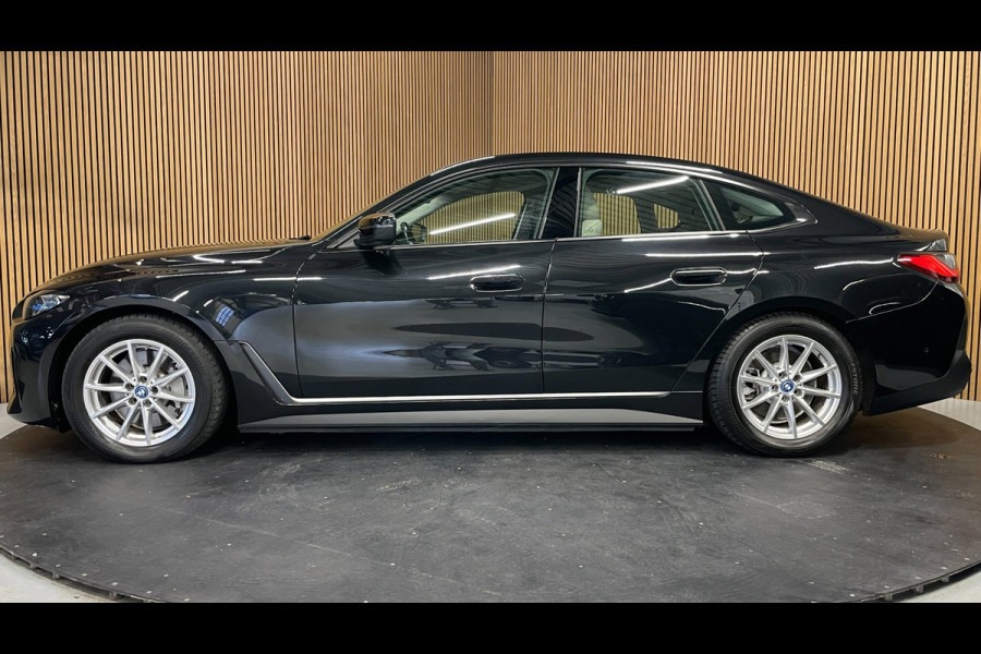 BMW i4 EDrive40 High Executive 84 kWh|95% SOH|VOLLEDER|HEAD-UP|ACC|CARPLAY|CAMERA 360|STOELVERWARMING|ELEK.A-KLEP|NAVI|NAP|NL-AUTO