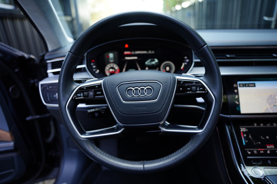 Audi A8 55 TFSI Quattro / Vierwielbesturing / Panoramadak / B&O