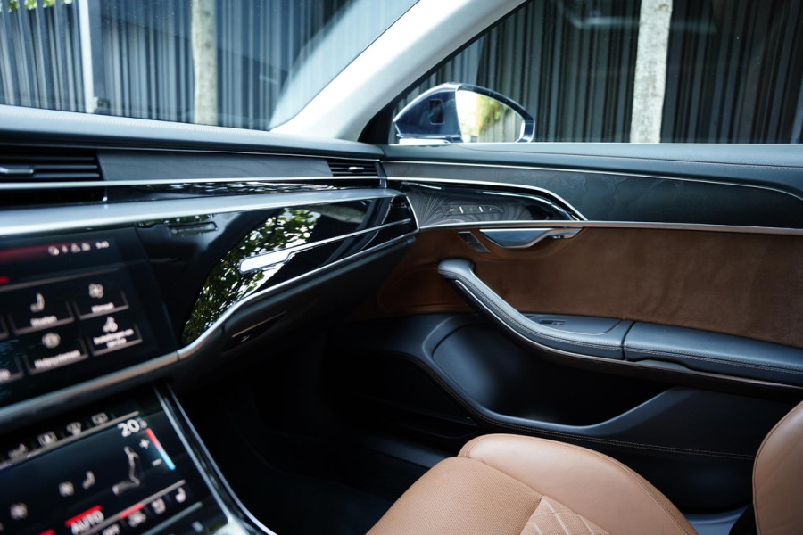 Audi A8 55 TFSI Quattro / Vierwielbesturing / Panoramadak / B&O