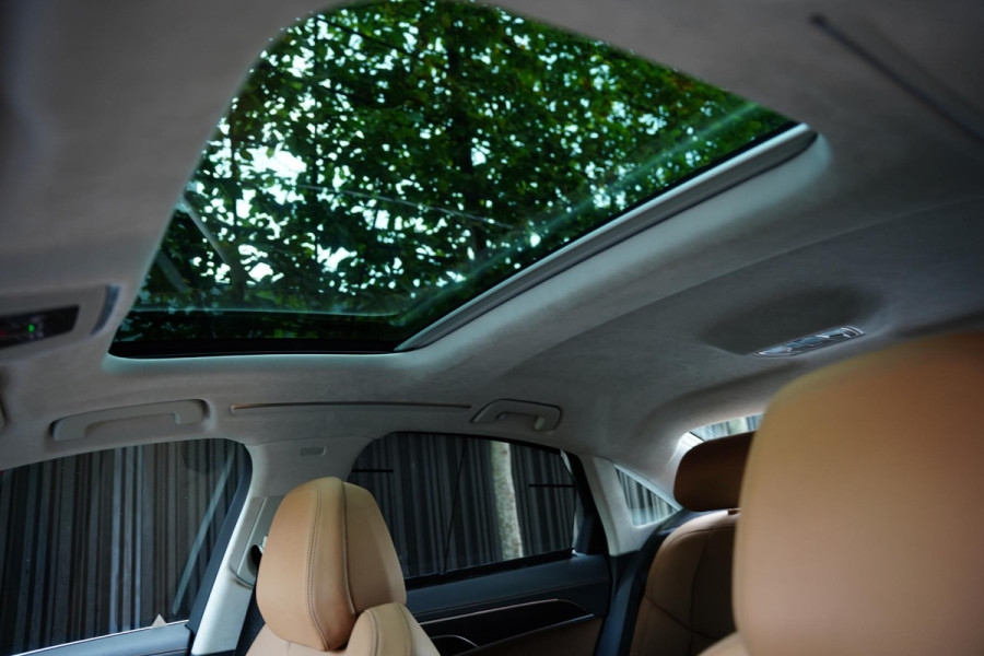 Audi A8 55 TFSI Quattro / Vierwielbesturing / Panoramadak / B&O