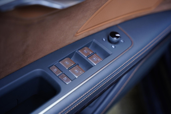 Audi A8 55 TFSI Quattro / Vierwielbesturing / Panoramadak / B&O