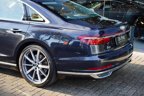 Audi A8 55 TFSI Quattro / Vierwielbesturing / Panoramadak / B&O