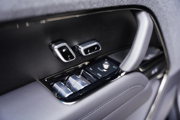 Land Rover Range Rover Sport P460 E Dynamic HSE In Control / Massage / 23 Inch / Elek. Trekhaak