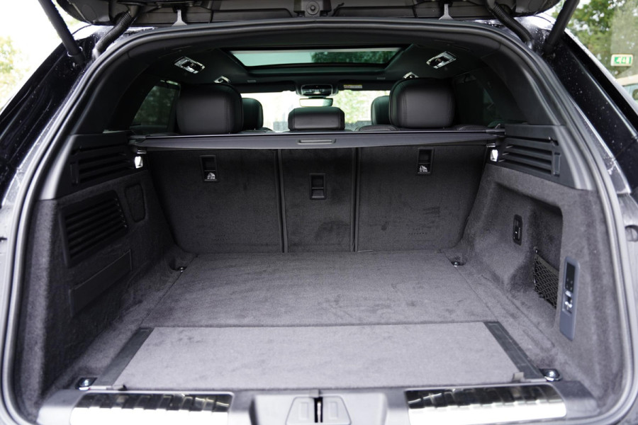 Land Rover Range Rover Sport P460 E Dynamic HSE In Control / Massage / 23 Inch / Elek. Trekhaak