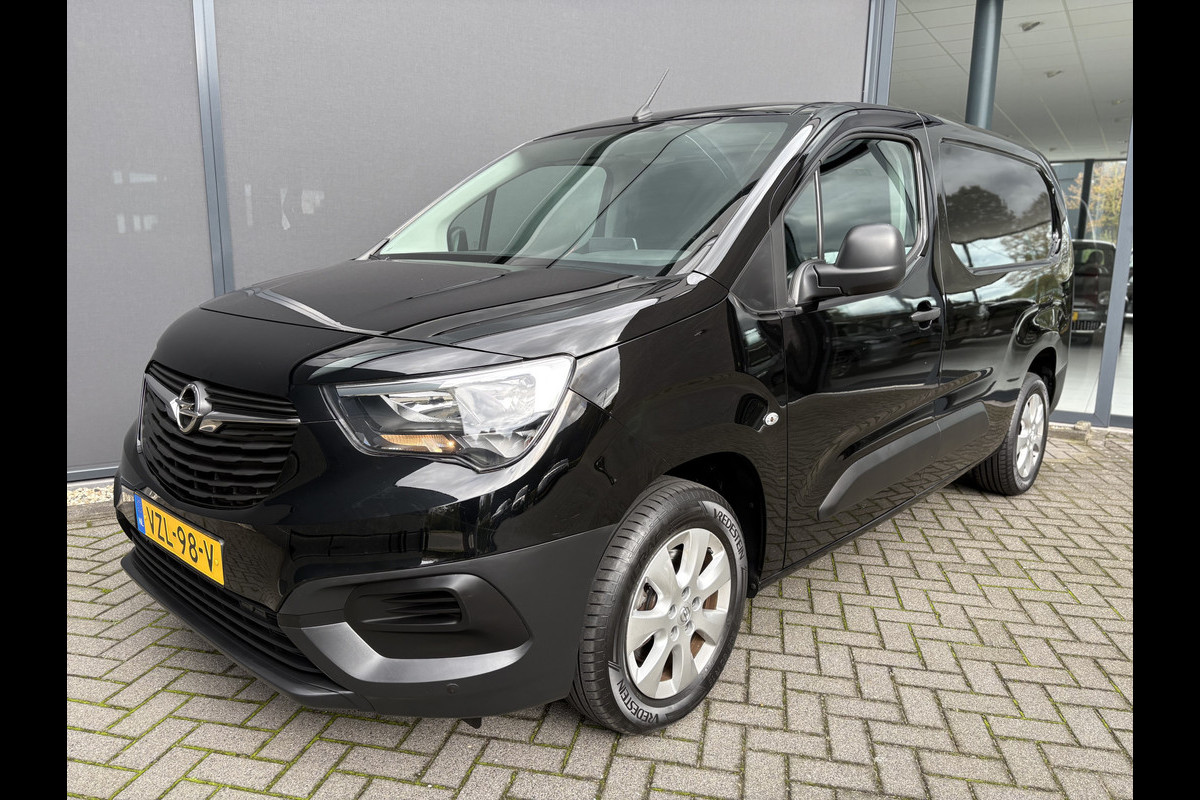 Opel Combo 1.5D L2H1 Airco - Apple carplay - Parkeersensoren - Navigatie - Tussenschot volledig - Zijschuifdeur rechts - Licht metalen velgen 16 inch - Radio - Start/stop systeem - Bluetooth - Cruise control - Elektrische ramen - stuur multifunctioneel - Centrale vergrendeling met afstandsbediening