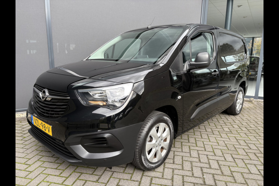 Opel Combo 1.5D L2H1 Airco - Apple carplay - Parkeersensoren - Navigatie - Tussenschot volledig - Zijschuifdeur rechts - Licht metalen velgen 16 inch - Radio - Start/stop systeem - Bluetooth - Cruise control - Elektrische ramen - stuur multifunctioneel - Centrale vergrendeling met afstandsbediening