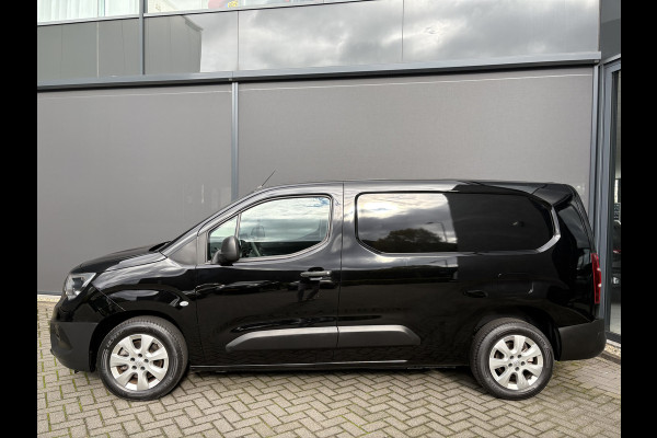 Opel Combo 1.5D L2H1 Airco - Apple carplay - Parkeersensoren - Navigatie - Tussenschot volledig - Zijschuifdeur rechts - Licht metalen velgen 16 inch - Radio - Start/stop systeem - Bluetooth - Cruise control - Elektrische ramen - stuur multifunctioneel - Centrale vergrendeling met afstandsbediening