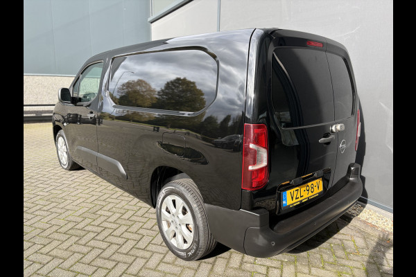 Opel Combo 1.5D L2H1 Airco - Apple carplay - Parkeersensoren - Navigatie - Tussenschot volledig - Zijschuifdeur rechts - Licht metalen velgen 16 inch - Radio - Start/stop systeem - Bluetooth - Cruise control - Elektrische ramen - stuur multifunctioneel - Centrale vergrendeling met afstandsbediening