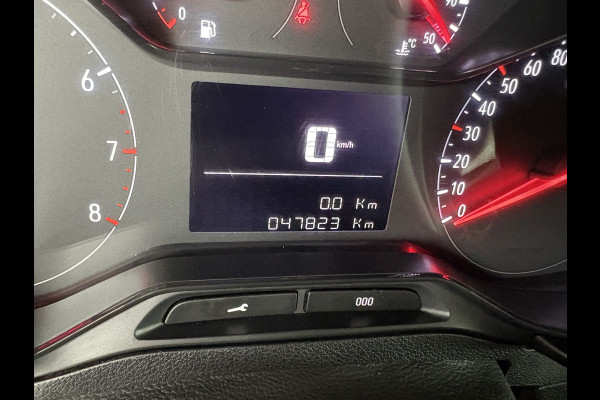 Opel Combo 1.5D L2H1 Airco - Apple carplay - Parkeersensoren - Navigatie - Tussenschot volledig - Zijschuifdeur rechts - Licht metalen velgen 16 inch - Radio - Start/stop systeem - Bluetooth - Cruise control - Elektrische ramen - stuur multifunctioneel - Centrale vergrendeling met afstandsbediening