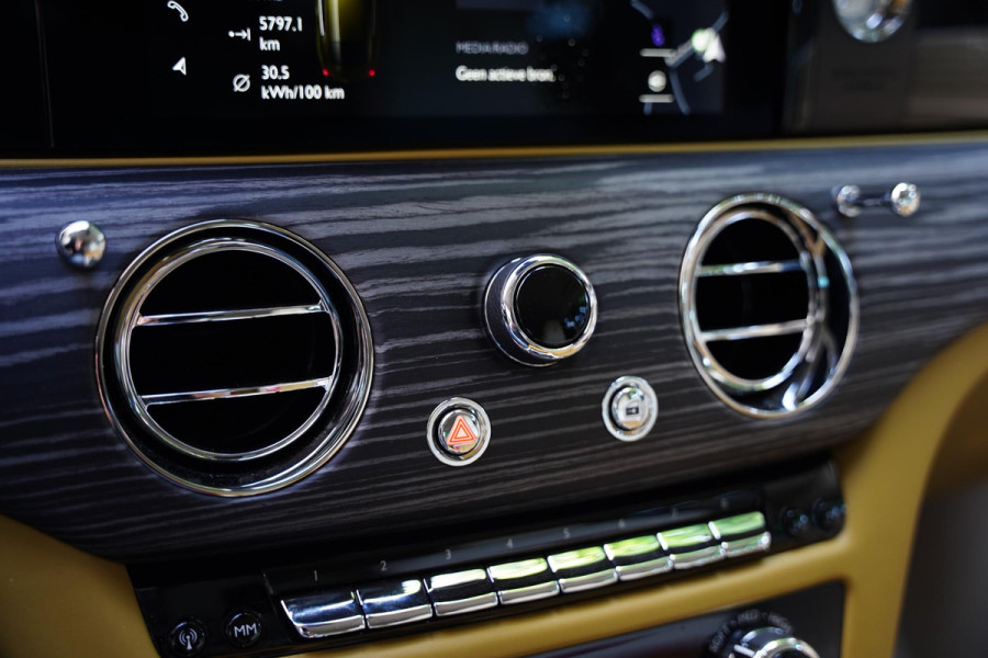 Rolls-Royce Spectre AWD 102 kWh / NL-Auto / Multicolor