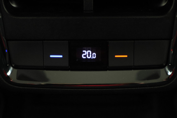 Škoda ENYAQ iV 80 SOH 96,4%, ACC, Dodehoeksensor, Camera, Stuur-/Stoelverwarming, Apple Carplay, PDC