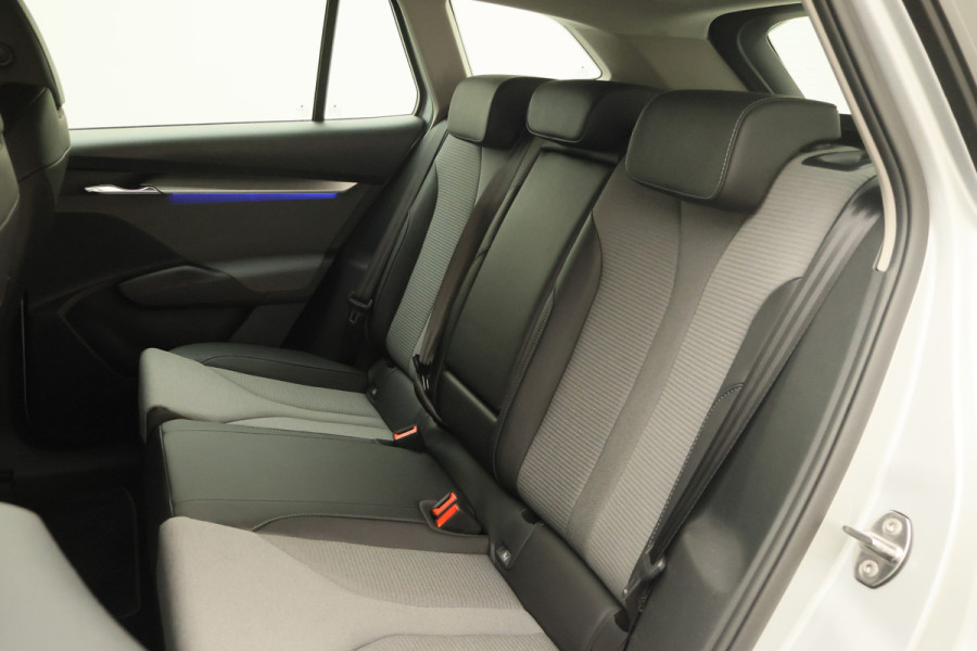 Škoda ENYAQ iV 80 SOH 96,4%, ACC, Dodehoeksensor, Camera, Stuur-/Stoelverwarming, Apple Carplay, PDC
