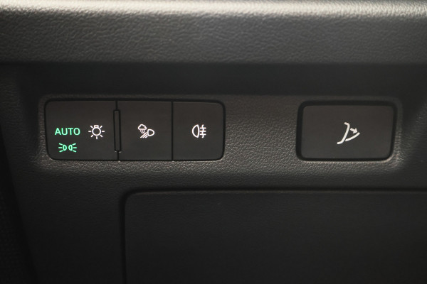 Škoda ENYAQ iV 80 SOH 96,4%, ACC, Dodehoeksensor, Camera, Stuur-/Stoelverwarming, Apple Carplay, PDC