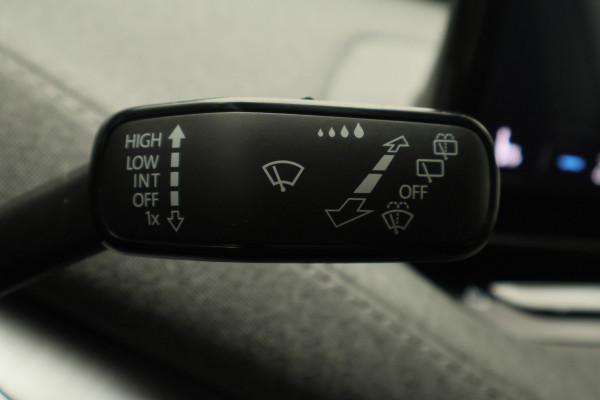 Škoda ENYAQ iV 80 SOH 96,4%, ACC, Dodehoeksensor, Camera, Stuur-/Stoelverwarming, Apple Carplay, PDC