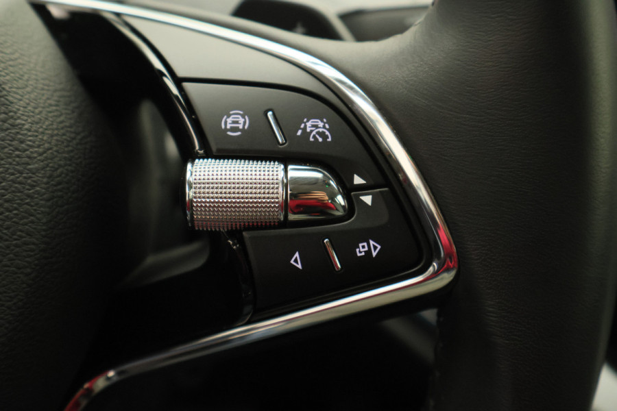 Škoda ENYAQ iV 80 SOH 96,4%, ACC, Dodehoeksensor, Camera, Stuur-/Stoelverwarming, Apple Carplay, PDC