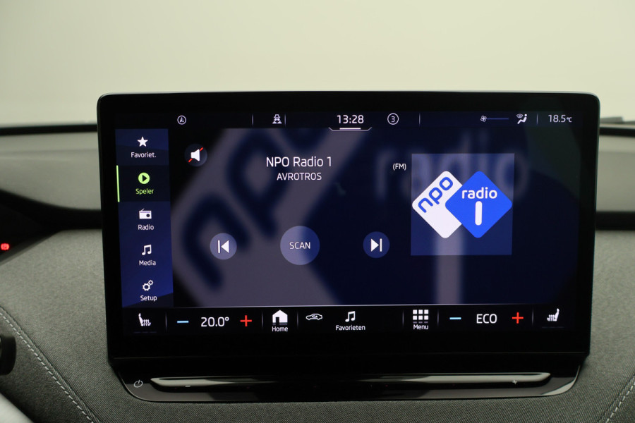 Škoda ENYAQ iV 80 SOH 96,4%, ACC, Dodehoeksensor, Camera, Stuur-/Stoelverwarming, Apple Carplay, PDC