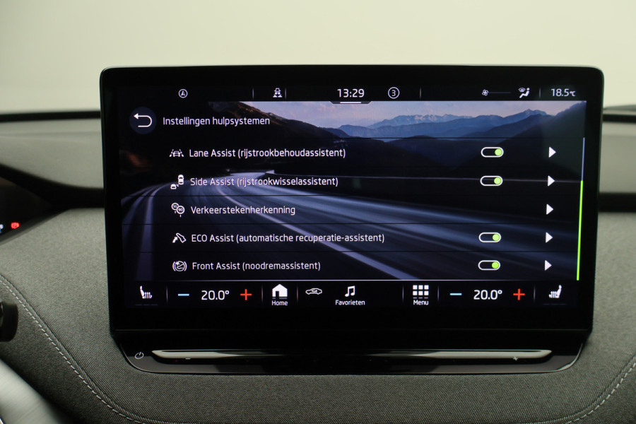 Škoda ENYAQ iV 80 SOH 96,4%, ACC, Dodehoeksensor, Camera, Stuur-/Stoelverwarming, Apple Carplay, PDC