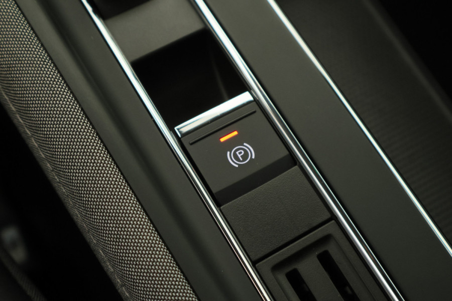 Škoda ENYAQ iV 80 SOH 96,4%, ACC, Dodehoeksensor, Camera, Stuur-/Stoelverwarming, Apple Carplay, PDC