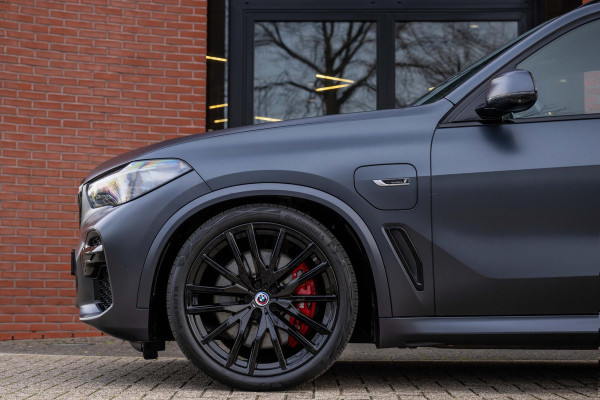 BMW X5 xDrive45e M-Sport Bowers & Wilkins M-Seats Carbon