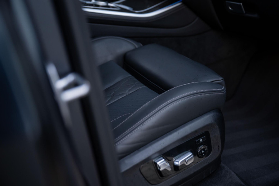 BMW X5 xDrive45e M-Sport Bowers & Wilkins M-Seats Carbon