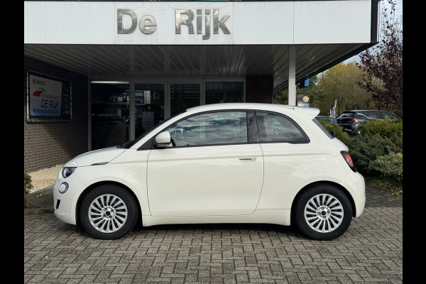 Fiat 500E Urban 24 kWh | SOH 94,5% | Carplay/Android, Cruise, Climate, DAB | Dealeronderhouden |