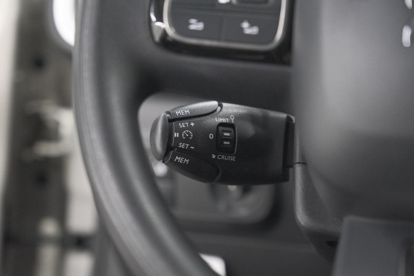 Citroën C3 PureTech 82 Feel | Parkeersensoren | Apple Carplay | Navigatie | Zwart dak