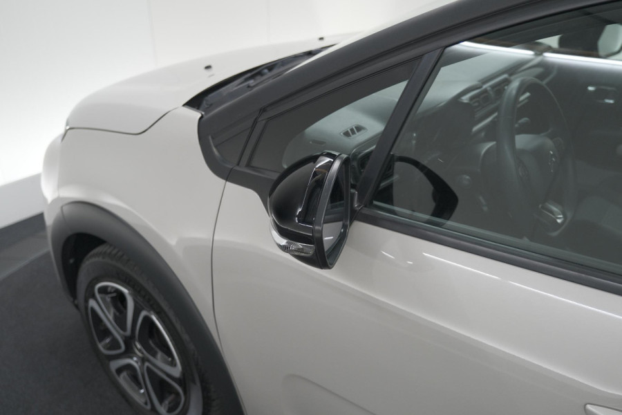 Citroën C3 PureTech 82 Feel | Parkeersensoren | Apple Carplay | Navigatie | Zwart dak