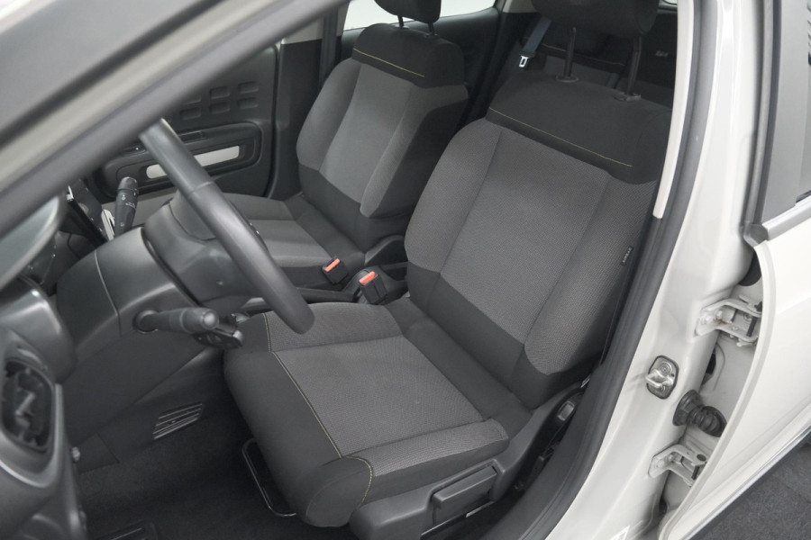 Citroën C3 PureTech 82 Feel | Parkeersensoren | Apple Carplay | Navigatie | Zwart dak
