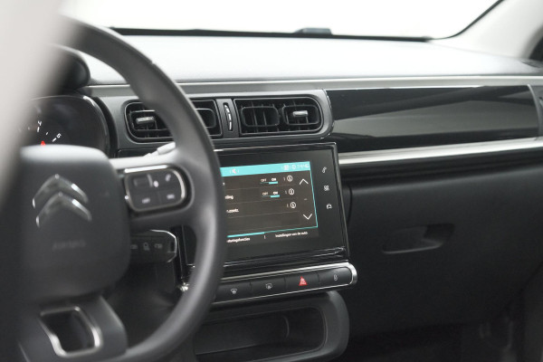 Citroën C3 PureTech 82 Feel | Parkeersensoren | Apple Carplay | Navigatie | Zwart dak