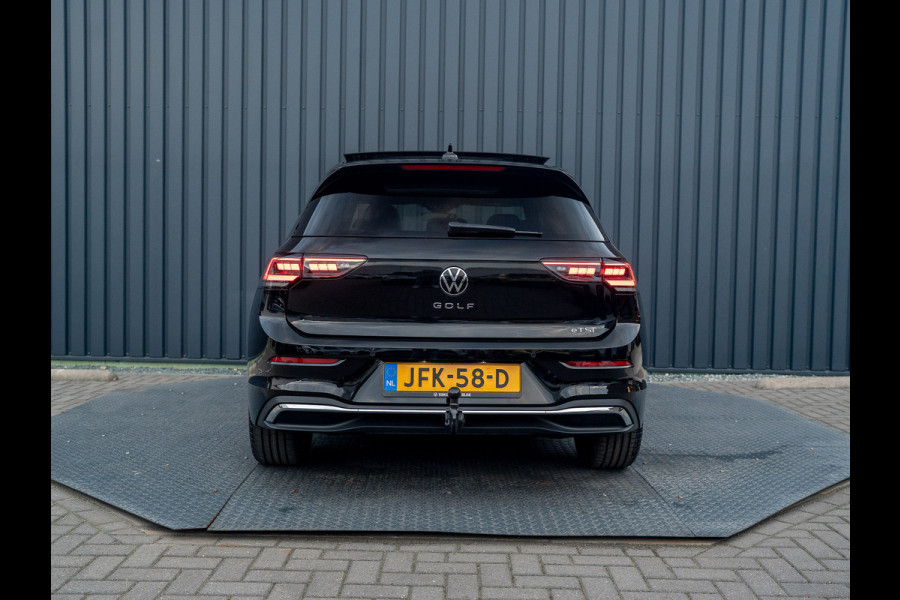 Volkswagen Golf 1.5 eTSI 50 Edition | Panodak | Stoelgeheugen | Head up | Trekhaak Elk. Wegkl. | Harman/ Kardon | Prijs Rijklaar!!