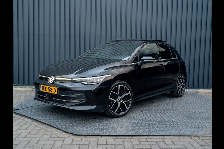 Volkswagen Golf 1.5 eTSI 50 Edition | Panodak | Stoelgeheugen | Head up | Trekhaak Elk. Wegkl. | Harman/ Kardon | Prijs Rijklaar!!