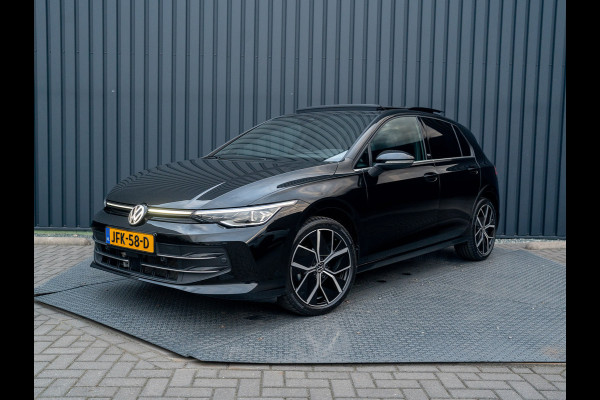 Volkswagen Golf 1.5 eTSI 50 Edition | Panodak | Stoelgeheugen | Head up | Trekhaak Elk. Wegkl. | Harman/ Kardon | Prijs Rijklaar!!